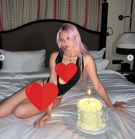 Vyvan Le là người mẫu của Lafirst Model và thường xuyên chụp ảnh khoe vẻ đẹp nóng bỏng. (Ảnh: GameK)