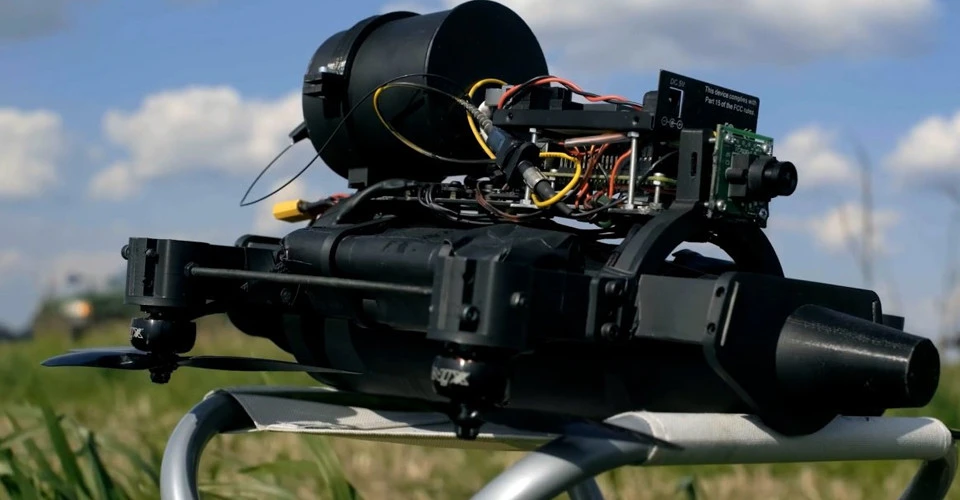 Nga đã triển khai UAV sợi quang từ năm 2025 tại khu vực Kursk, tập trung vào nhiệm vụ phá hủy hệ thống EW và tấn công mục tiêu. (Ảnh: Espreso. Global)