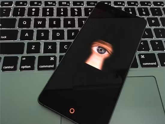 Nhiều ứng dụng quen thuộc trên Android và iOS bị cáo buộc theo dõi vị trí người dùng và thu thập dữ liệu nhạy cảm mà không được thông báo. (Ảnh: Viện Kiểm sát nhân dân tỉnh Bình Phước)