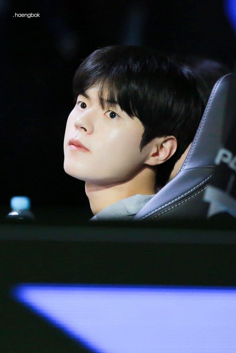 Mặc dù đã 26 tuổi, anh vẫn giữ được ngoại hình trẻ trung và cuốn hút.(Ảnh: Thể thao văn hoá)