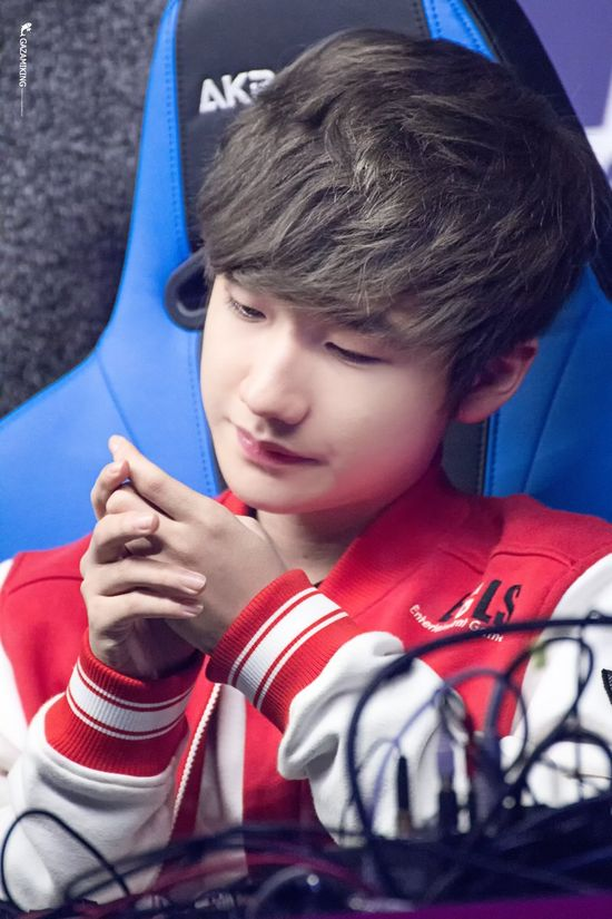 1. Peanut (Han Wang-ho): Game thủ đi rừng của Gen.G, nổi tiếng với biệt danh "sát thủ có gương mặt trẻ thơ". (Ảnh: Pinterest)