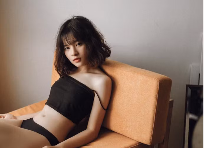 3. Yuri Cẩm Tú (Nguyễn Thoại Cẩm Tú): Nữ streamer đời đầu của CC Talk và TalkTV, bắt đầu sự nghiệp từ 2013 với lượng fan hùng hậu.(Ảnh: livestream.vn)