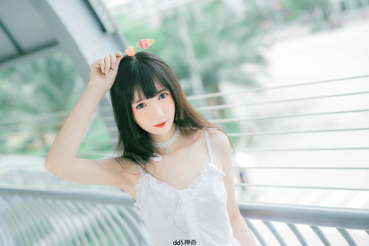 6. Hà Thảo Linh: Sinh viên Đại học Luật Hà Nội, nổi tiếng nhờ tài năng chơi game và vẻ đẹp dịu dàng, với lượng lớn người theo dõi trên mạng xã hội.(Ảnh: gamek)