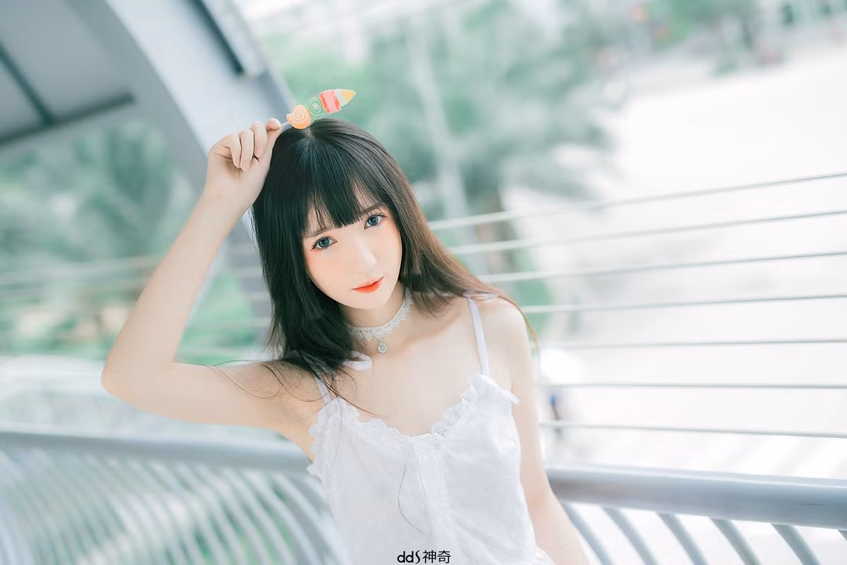 6. Hà Thảo Linh: Sinh viên Đại học Luật Hà Nội, nổi tiếng nhờ tài năng chơi game và vẻ đẹp dịu dàng, với lượng lớn người theo dõi trên mạng xã hội.(Ảnh: gamek)