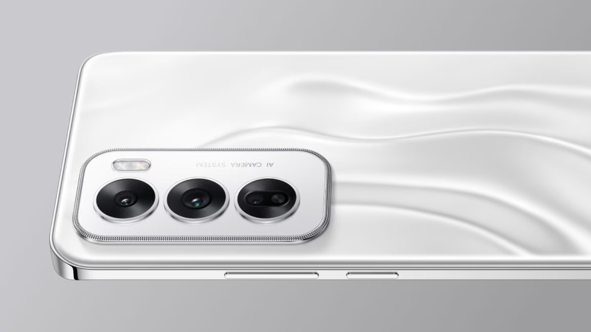 Cụm camera sau gồm camera chính 50MP có OIS, camera góc siêu rộng 8MP, và camera macro 2MP, cho ảnh chất lượng cao. (Ảnh: INNO Shop)