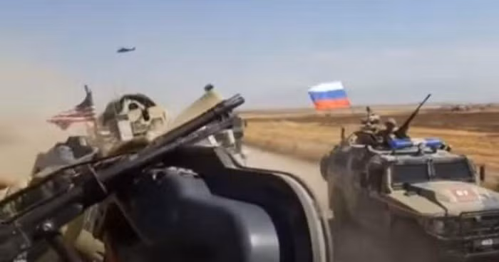 Mặc dù vậy, mới đây trong nội bộ giới quân sự Mỹ đã có những lời kêu gọi tấn công trả đũa nhằm đoàn xe tuần tra của quân cảnh Nga mà không cần cảnh báo, với lý do Moskva đã vi phạm thỏa thuận về thiết lập khu vực giảm leo thang căng thẳng ở miền Bắc Syria.