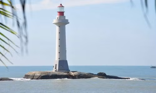 Trung Quoc xay dung trai phep hai hai dang o Truong Sa