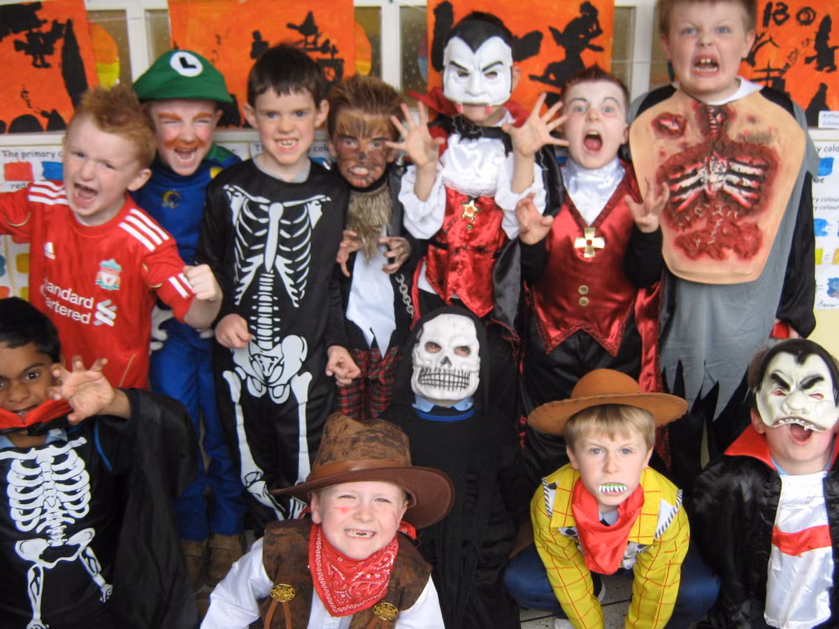 Trong dịp Halloween, 27% người dân có kế hoạch hóa trang thành các ngôi sao nổi tiếng.