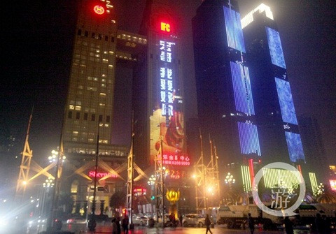 Man cau hon hoanh trang cua thieu nu xinh dep-Hinh-3