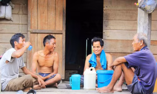 Den lang De Bo Tuk o Gia Lai quanh nam say xin