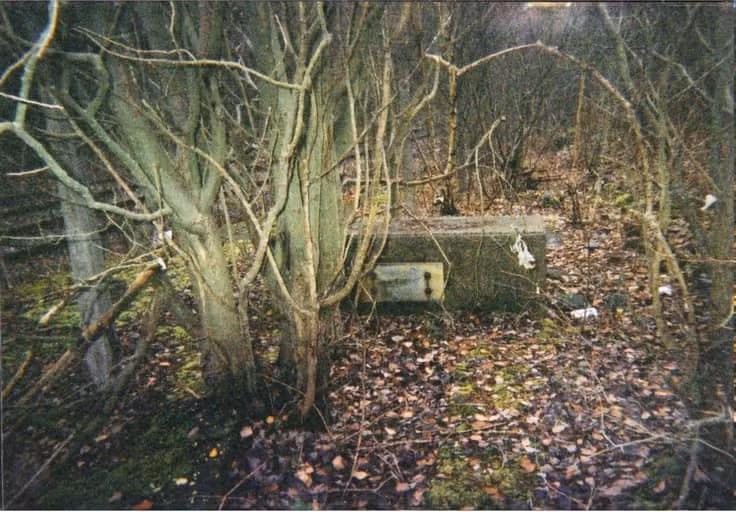 Thị trấn nhỏ Dudleytown ở Connecticut được anh em Dudley thành lập vào những năm 1770 và bị bỏ hoang vào những năm 1800. Thị trấn này được cho là bị ma ám khi xảy ra nhiều vụ tự sát, tai nạn kinh hoàng, thảm họa tự nhiên...