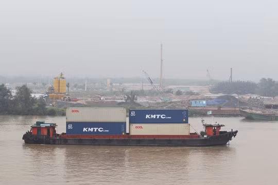 Đến hơn 8h lượng "mù khô" đã giảm khá đáng kể.