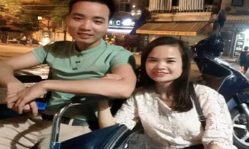 Chuyen tinh trac tro cua co gai xinh xan va chang trai cut chan