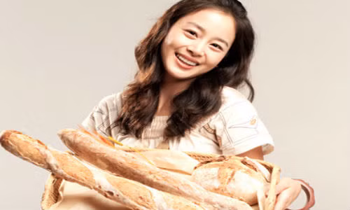 Vi sao chi an com hay banh my cung bi... say xin?