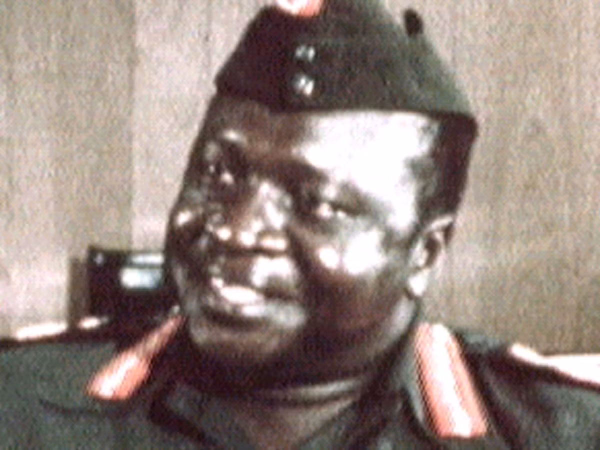 Trước khi trở thành nhà độc tài quân sự và Tổng thống tự phong của Uganda trong những năm 1970, Idi Amin từng là cựu vô địch đấm bốc hạng nặng từ năm 1951 - 1960.