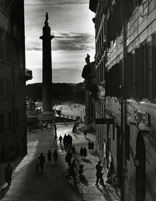 Thủ đô Rome của Italy trong ánh chiều tà năm 1949.