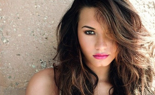 Cằm rộng cũng cho thấy họ là người hay phê phán người khác, có thể đi đến đến kết luận một cách vội vã mà không cần suy xét cẩn thận. 