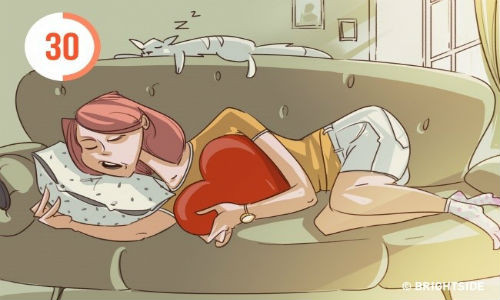 Trái tim khỏe mạnh: Các nhà nghiên cứu của Đại học Harvard (Mỹ) đã chỉ ra rằng những người thường xuyên ngủ trưa ít có nguy cơ mắc bệnh tim. Điều này cũng giúp họ ngăn ngừa mệt mỏi trong thời gian dài. Vì vậy, tốt nhất bạn nên có giấc ngủ ngắn khoảng 30 phút vào buổi trưa.