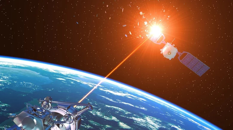 Tìm kiếm những phương thức mới, sáng tạo chống lại tên lửa, máy bay không người lái và hỏa lực súng cối từ kẻ thù đang trở thành ưu tiên hiện đại hóa cấp bách của Quân đội Mỹ, một ưu tiên thậm chí còn trở nên gay gắt hơn với sự gia tăng của chiến tranh drone ở Trung Đông và trong cuộc chiến Nga - Ukraine (Nguồn ảnh: Bulgarian Military, Wikipedia, Reuters, CNN). 