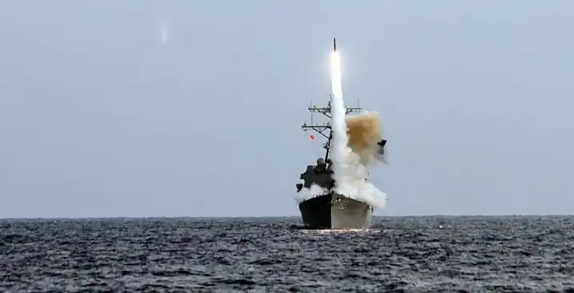 SM-2MRIII (phiên bản RIM-66K-1 và RIM-66L-1): được nâng cấp từ SM-2MRII, trang bị hệ thống chiến đấu Aegis và hệ thống phóng MK-26, cải thiện thiết bị phát hiện mục tiêu MK-45 MOD 9 giúp đạt hiệu quả tốt hơn khi hạ mục tiêu tầm thấp.