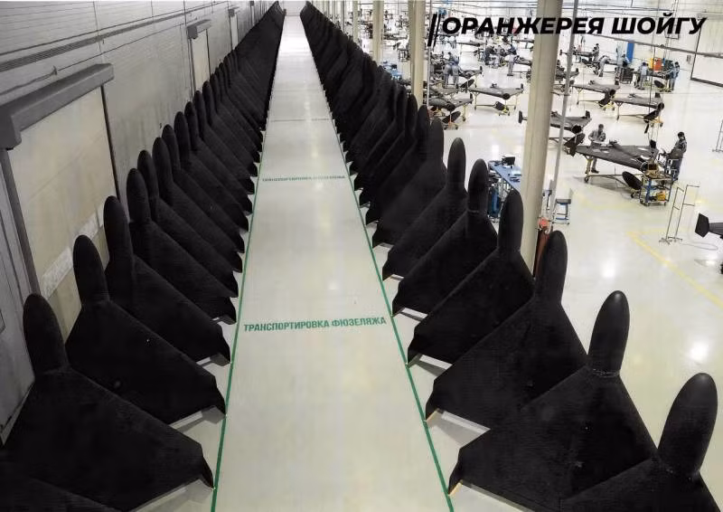 Cần lưu ý rằng, UAV Geran-2 đã trở thành một trong những biểu tượng của hoạt động quân sự đặc biệt của Liên bang Nga ở Ukraine. Với sự hỗ trợ của những máy bay không người lái này, các mục tiêu quân sự của Quân đội Ukraine đều bị tấn công dù ở bất kỳ khoảng cách nào.