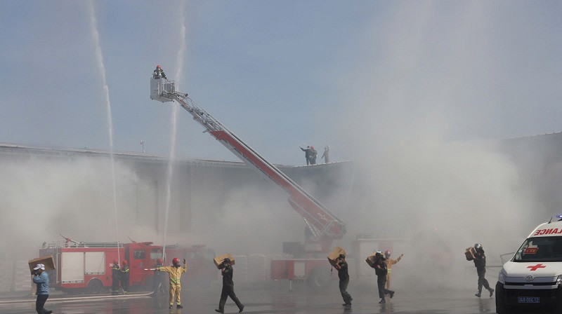 Theo ông Quân, cuộc diễn tập nhằm nâng cao trách nhiệm của các cấp, các ngành, các lực lượng trong công tác PCCC&amp;CNCH; tăng cường khả năng ứng phó, xử lý của của các lực lượng trong các tình huống tai nạn, sự cố, phát huy tối đa hiệu quả phương châm “4 tại chỗ"; hạn chế đến mức thấp nhất thiệt hại về người và tài sản do cháy, nổ, tai nạn, sự cố gây ra. 
