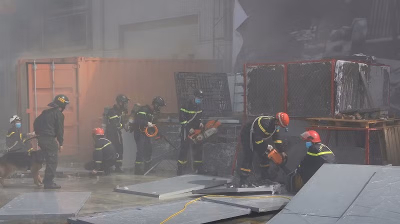 Công an tỉnh Hải Dương, UBND huyện Nam Sách triển khai các hoạt động chữa cháy và tìm kiếm cứu nạn; các sở, ban, ngành, doanh nghiệp trên địa bàn tỉnh phối hợp chữa cháy và CNCH; huy động lực lượng, phương tiện chi viện tổng tấn công dập tắt đám cháy; điều tra, khám nghiệm hiện trường.