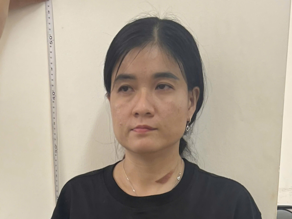 Tội ác người phụ nữ đầu độc người tình bằng xyanua, lái xe lao vực Toi ac nguoi phu nu dau doc nguoi tinh bang xyanua, lai xe lao vuc