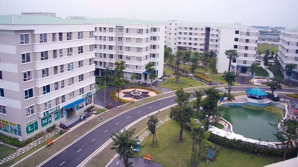 Gia thue nha o xa hoi 14 trieu/thang: Giau moi “muon”… Ngheo khong co “cua”