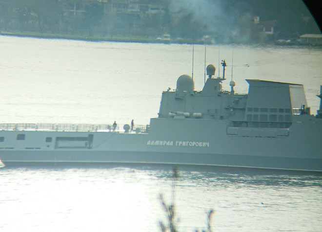 Theo hãng tin Nga RIA Novosti đã dẫn lời Tư lệnh Hạm đội "Biển Đen" Đô đốc Viktor Kravchenko của Nga cho biết, ngày 28/2, Hạm đội Biển Đen thông báo, khu trục hạm của Nga "Đô đốc Makarov" và "Đô đốc Grigorovich" đã xuất phát từ quân cảng Sevastopol của Nga và đã đi qua eo biển Bosphorus của Thổ Nhĩ Kỳ, để hội quân vào nhóm tàu thường trực của Hải quân Nga ở Địa Trung Hải.