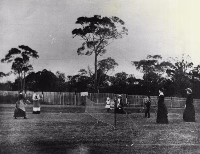 Quần vợt cũng là một môn thể thao phổ biến tại nước Mỹ cách đây 150 năm.