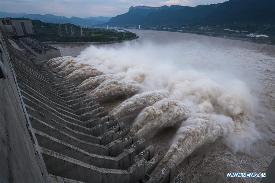 Dự kiến, ngày 20/8, lưu lượng nước đổ về hồ chứa đập Tam Hiệp sẽ chạm mức 76.000 m3/giây – lớn nhất kể từ khi đập này được xây dựng. Ảnh: THX.