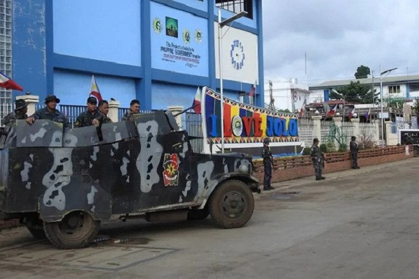 Danh bom o Philippines, 9 nguoi thiet mang