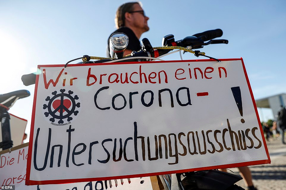 Trong ngày 1/8, nhà chức trách Đức thông báo đã ghi nhận thêm 32 ca mắc COVID-19, nâng tổng số ca nhiễm ở nước này lên 210.697 người, trong đó có 9.224 ca tử vong.