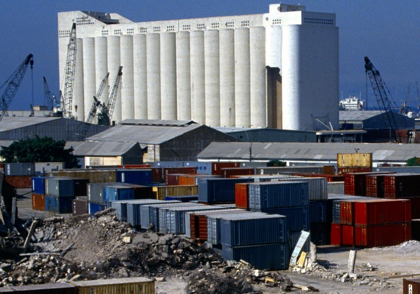 Anh gay soc Beirut truoc va sau vu no tham hoa o Li Bang-Hinh-9