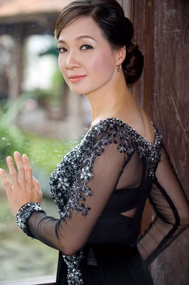 Midu va hot girl giang vien la 