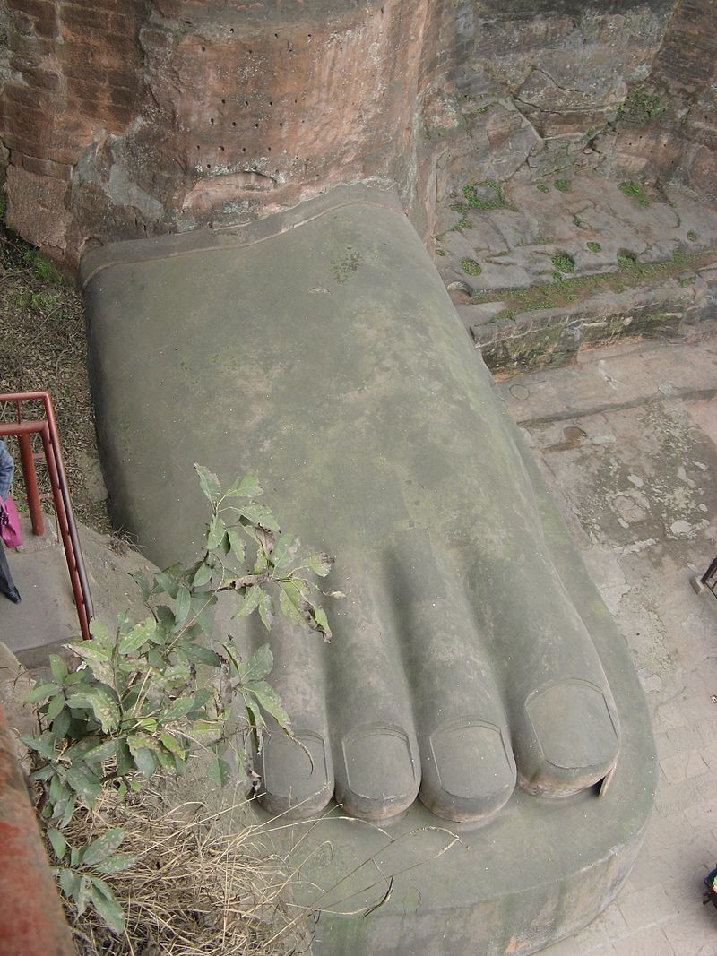 Choang ngop tuong Phat 1.000 nam o TQ truoc khi lu 