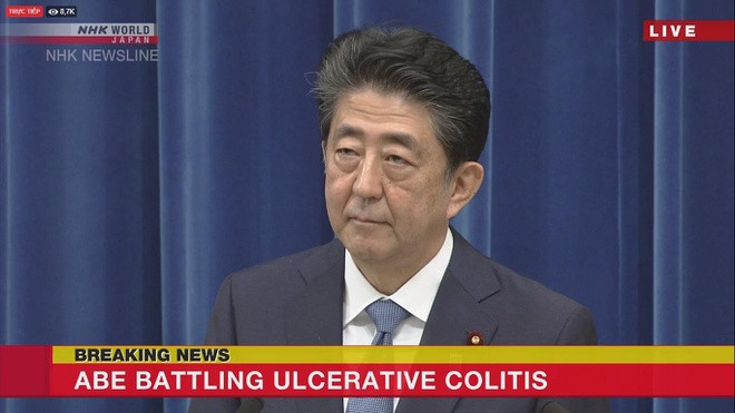 "Tôi không thể là Thủ tướng nếu tôi không thể đưa ra những quyết định tốt nhất cho người dân. Do đó, tôi quyết định từ chức", ông Abe nói và cho biết ông bị tái phát bệnh viêm loét đại tràng. Ảnh chụp màn hình. 