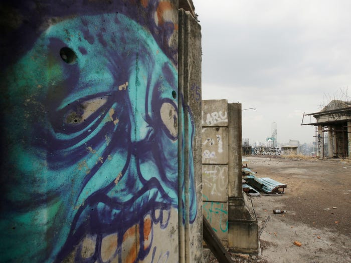 Sathorn Unique hiện nay là một điểm đến phổ biến cho các nhà thám hiểm và khách du lịch, mặc dù việc vào tòa nhà là bất hợp pháp và nguy hiểm.