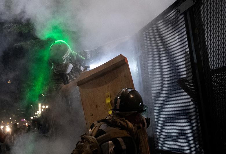 Toan canh buc tranh the gioi trong thang 7/2020-Hinh-7