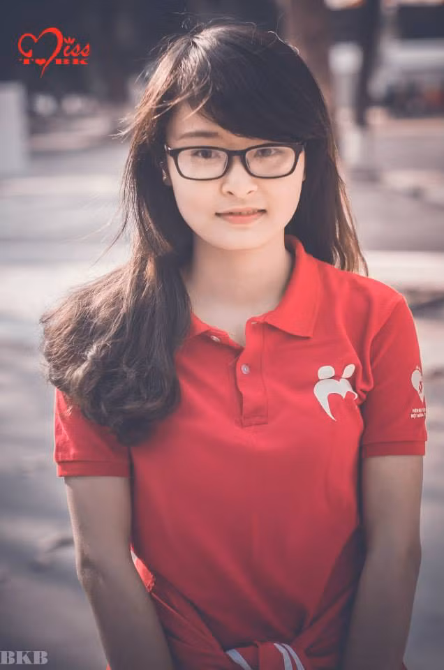 Thí sinh Nguyễn Thùy Lâm, sinh năm 1995, sinh viên lớp TCNH-K58.