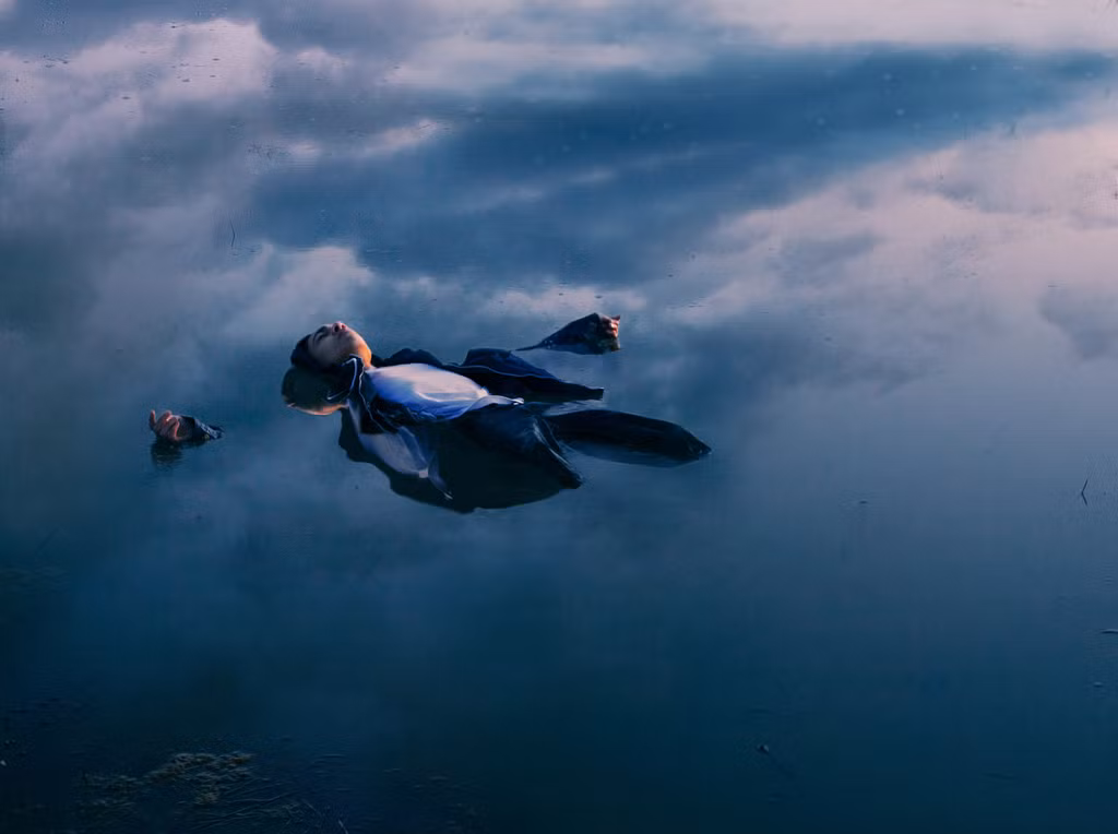 “Tôi sẽ học cách yêu những bầu trời” của David Uzochukwu.