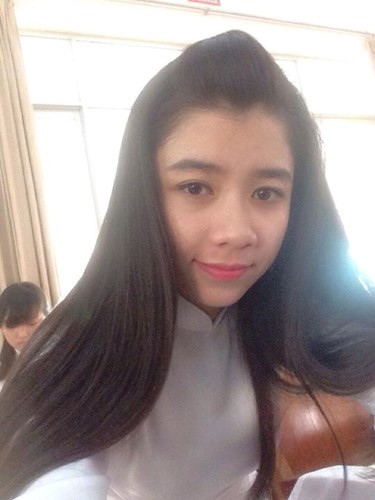 Tuy nhiên, sau khi liên hệ và tìm hiểu, được biết " nữ thiếu tá xinh đẹp" trong bức ảnh thực chất chỉ là một nữ sinh viên T47 - Đại học An ninh Nhân dân tên Nguyễn Thị Mai Phương. Mai Phương sinh năm 1993, hiện vẫn là sinh viên. Cô gái trẻ cho biết bức ảnh nữ thiếu tá xinh đẹp gây xôn xao được cô chụp trong buổi lễ ra quân, chuẩn bị cho lễ diễu hành sắp tới.