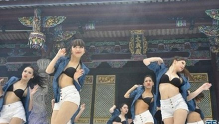 Ngoài ra, giới trẻ Trung Quốc cũng có nhiều hoạt động đan xen giữa văn hóa truyền thống và hiện đại.