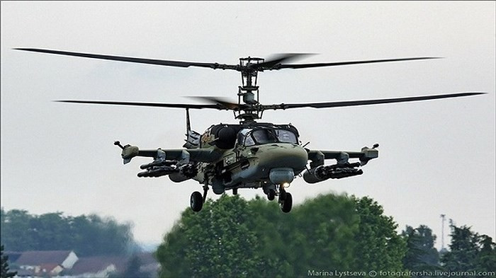 Trong khi trực thăng AH-64 của Mỹ đã có lịch sử tham chiến dày dạn, lập được vô số chiến công thì Ka-52 thực chất vẫn gần như một tờ giấy trắng mà thôi.
