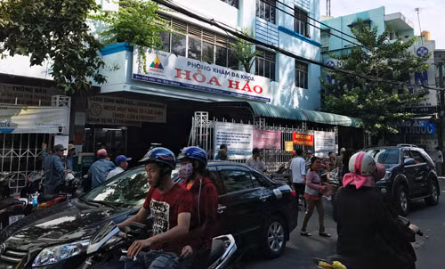 Nghi an co gai tre bi gay me bat coc chan dong Sai Gon-Hinh-2