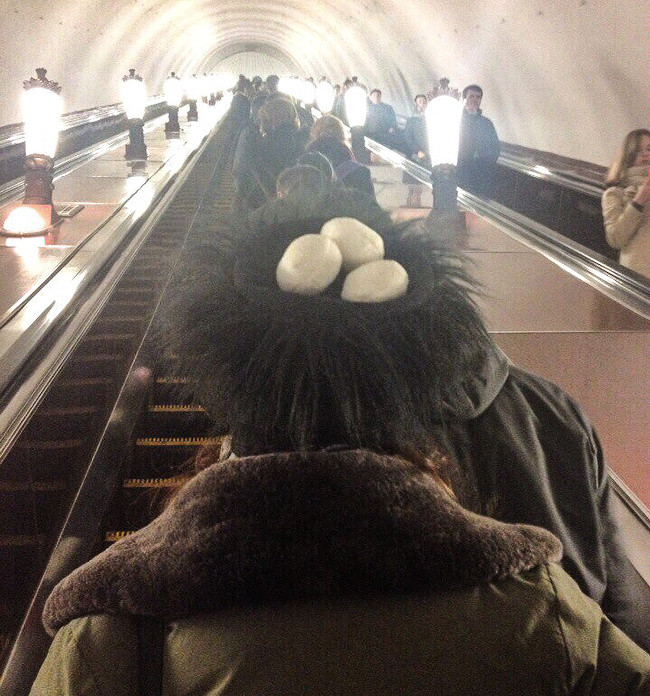 Chiếc mũ tiện lợi có để cất trữ lương thực.