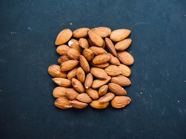 Uống sữa hạnh nhân cũng rất tốt cho bà bầu, đem lại nguồn dinh dưỡng tối ưu và năng lượng cho cả mẹ và bào thai.