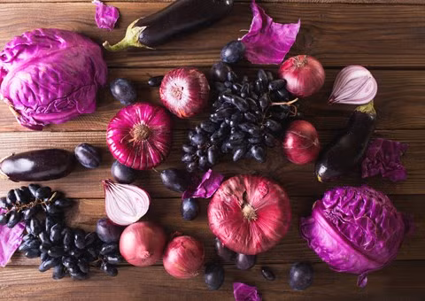 Chống loét dạ dày: Một nghiên cứu cho thấy anthocyanin trong thực phẩm tím giúp giảm sự hình thành các vết loét dạ dày.