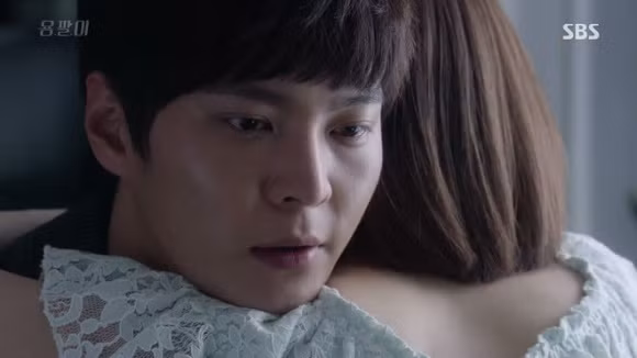 Phat hien su that dong troi trong coc sua nong chong pha moi ngay